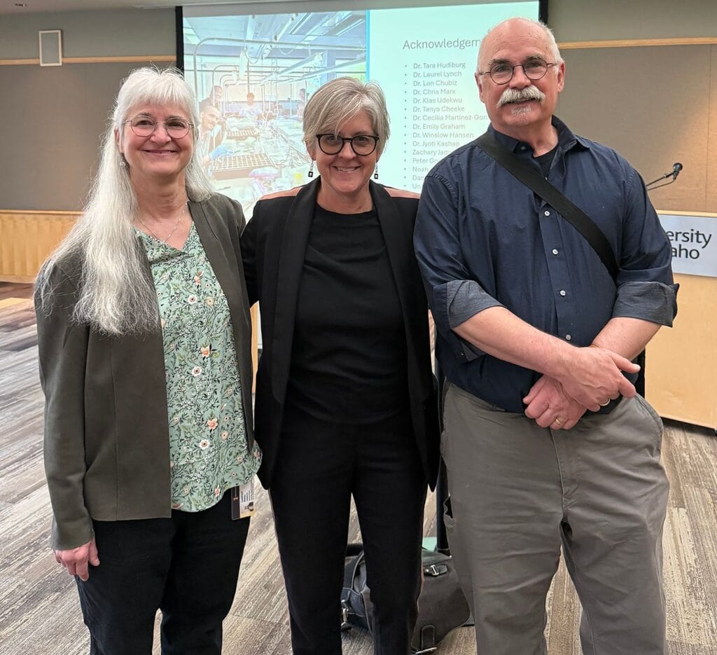 Dr. Shirley Luckhart with Dr. Marian Moser Jones and Dr. Ed Lewis on the World Health Day, at the University of Idaho Institute for Health in the Human Ecosystem)